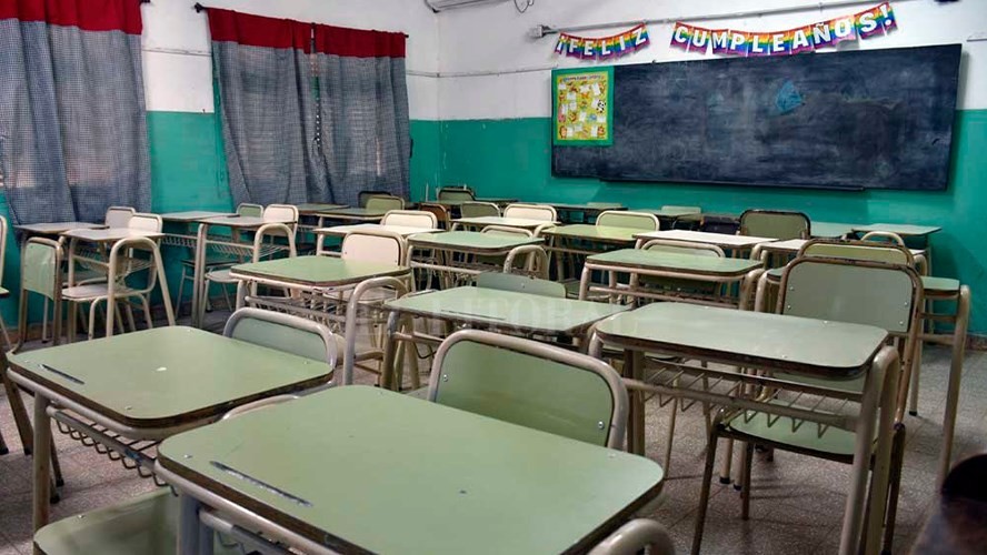 Docentes pidieron donaciones de celulares en desuso para que los chicos puedan estudiar | Juntos y solidarios