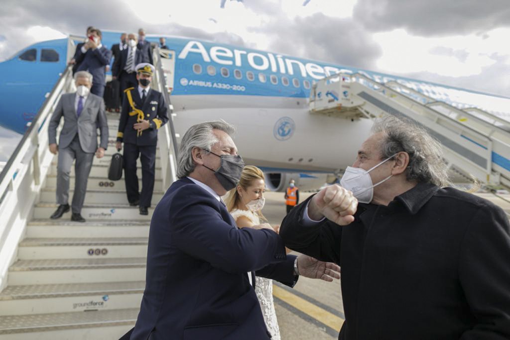 Fernández se reunió con el Rey de España y Pedro Sánchez y logró apoyo en con el FMI | Nacionales