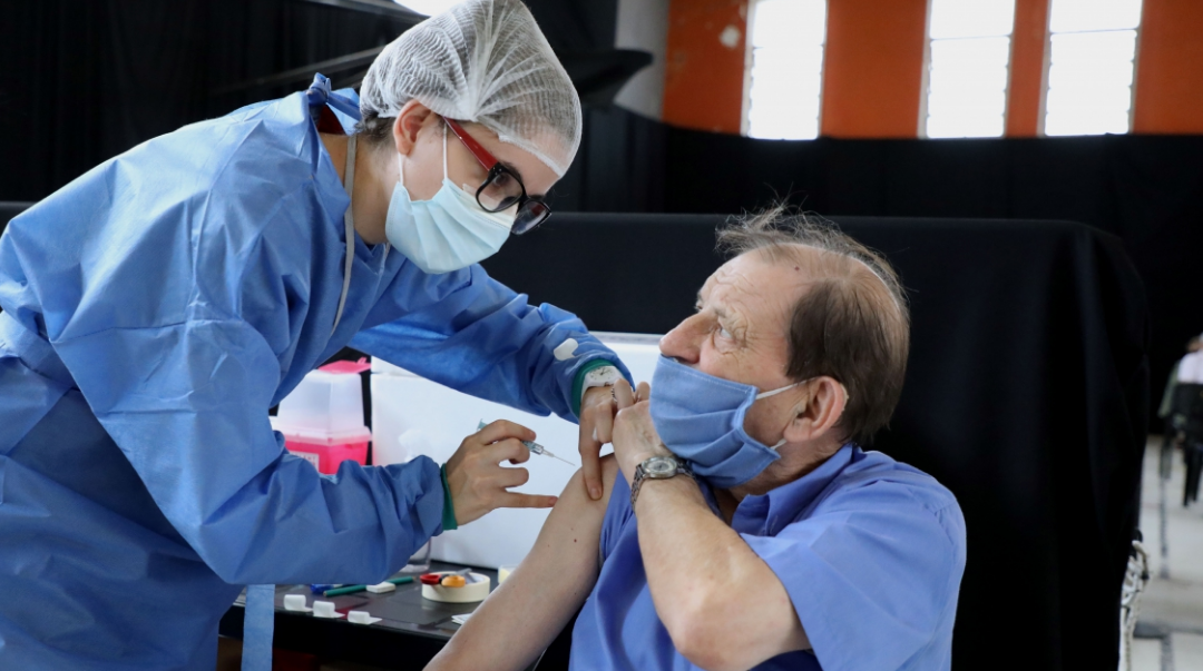 Llegaron 39.000 dosis de Sputnik V a Santa Fe y continúa la vacunación de primeras dosis | Noticias