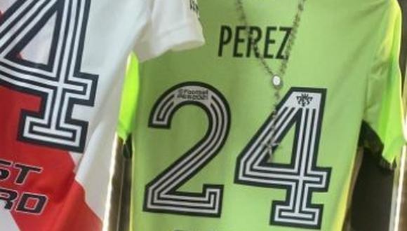 Ya se vende el buzo de arquero de Enzo Pérez en River | Deportes