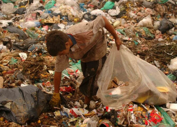 Tres hermanitos que comían de la basura fueron rescatados en barrio Sargento Cabral | Noticias