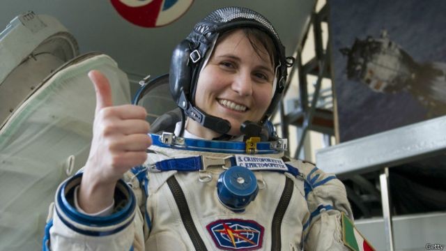 Una astronauta italiana será la primera mujer en asumir el mando de Estación Espacial Internacional | Igualdad y Género