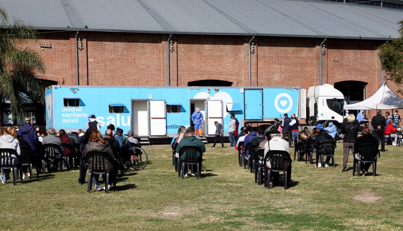 Casi 3000 casos en el cierre de la semana y 24 fallecidos por Covid en la provincia de Santa Fe | Noticias
