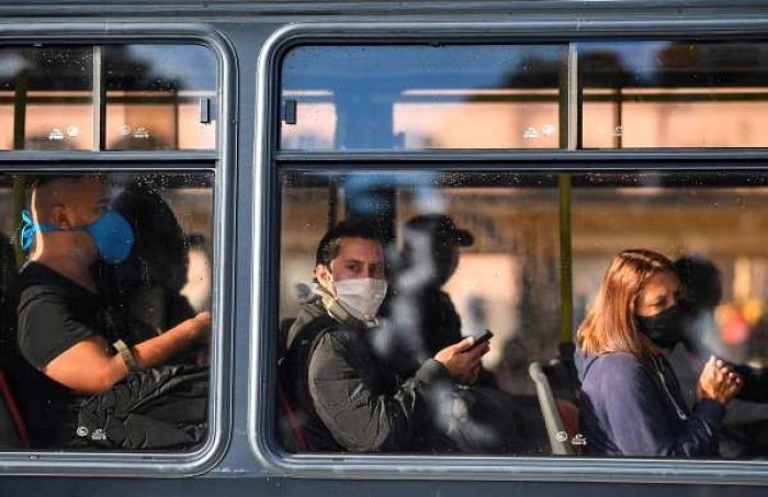 Restricciones: ¿Quiénes son esenciales y pueden circular con permiso? | Información General