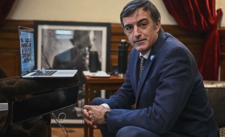 Esteban Bullrich anunció que no cobrará el 40% de aumento y lo donará a la lucha contra la ELA | Legislativas