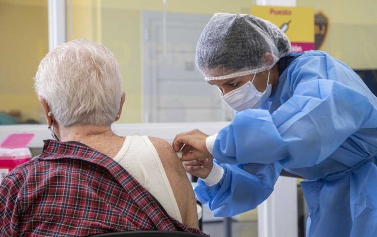 ¿Qué tomar ante síntomas secundarios tras recibir la vacuna contra el Covid 19? | Información General