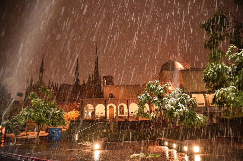 Se registra una histórica nevada en la ciudad de Córdoba | Noticias
