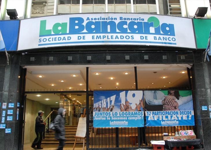 La Bancaria convino la revisión paritaria 2021 con una mejora salarial que superará el 45% | Noticias