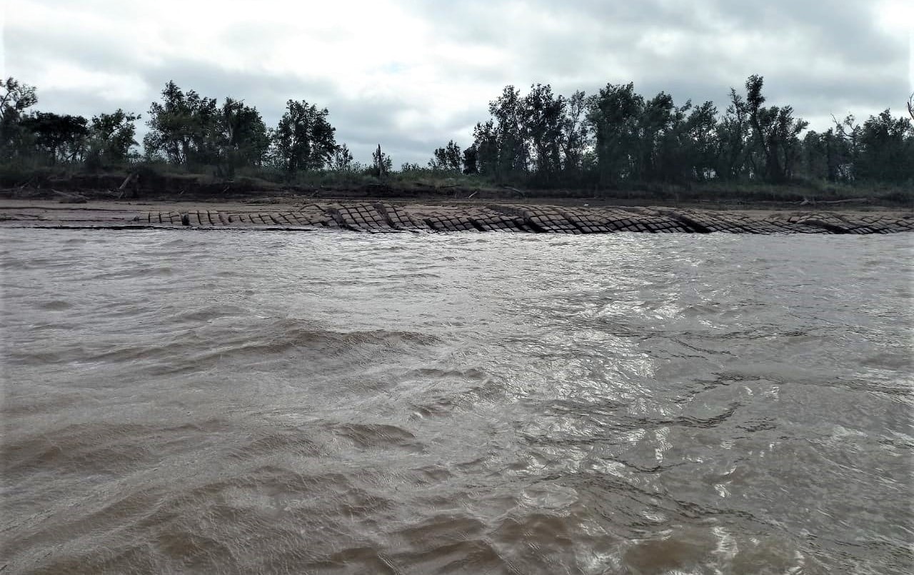Por la bajante del Paraná quedó a la vista la manta geotextil del Túnel Subfluvial | Información General