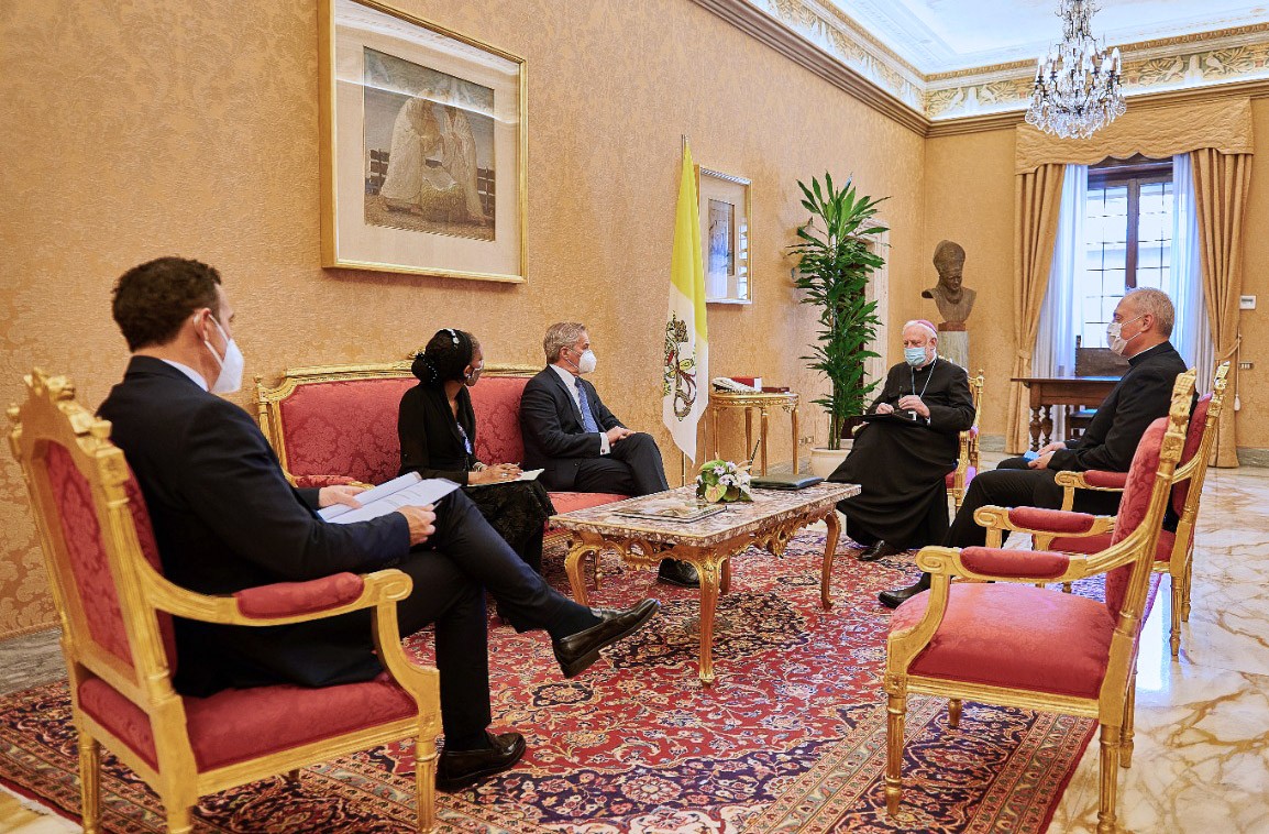 Vacunas, Nicaragua y Venezuela: Felipe Solá se reunió con el canciller del Vaticano | Nacionales