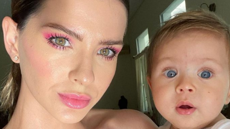 La tierna foto de la China Suárez jugando con Amancio | Espectaculos