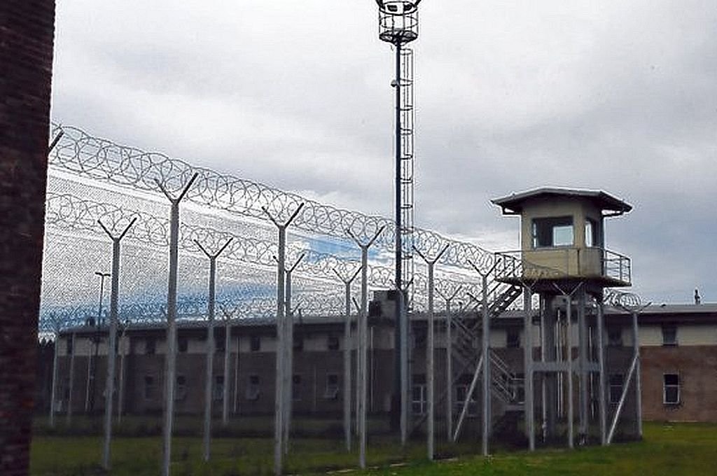 Video: ataque con ametralladoras y fuga de presos de la cárcel de Piñero | Nacionales