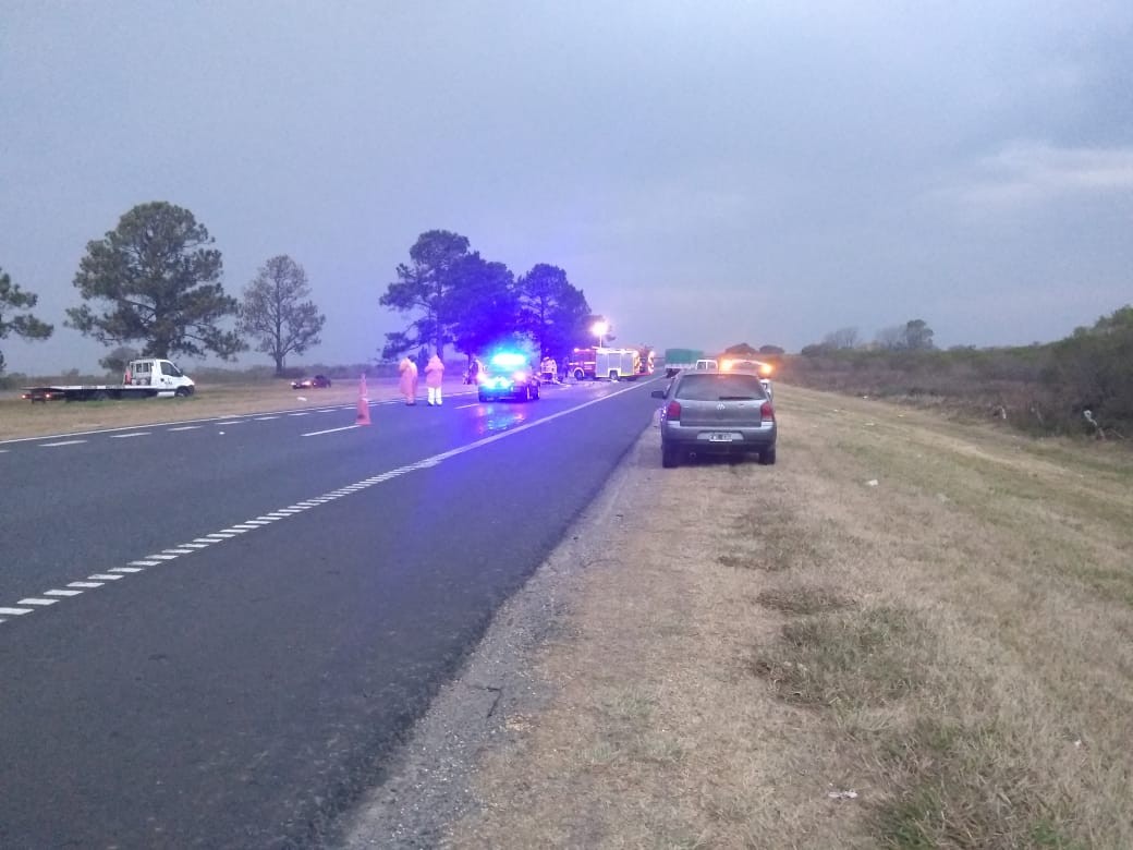 Dos muertos tras un grave siniestro vial en la autopista Santa Fe - Rosario | Noticias