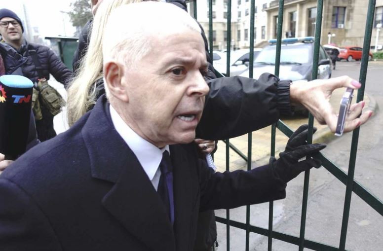 Intubaron al ex juez Oyarbide, que está internado por coronavirus | Nacionales