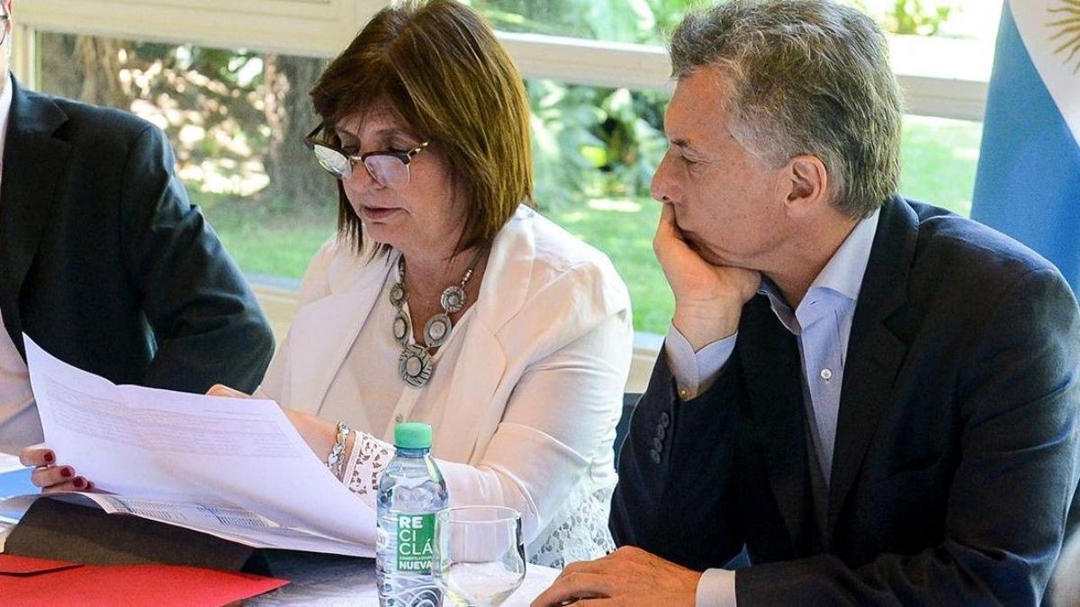 El Gobierno denunció a Mauricio Macri y a su administración por el envío de municiones a Bolivia | Nacionales
