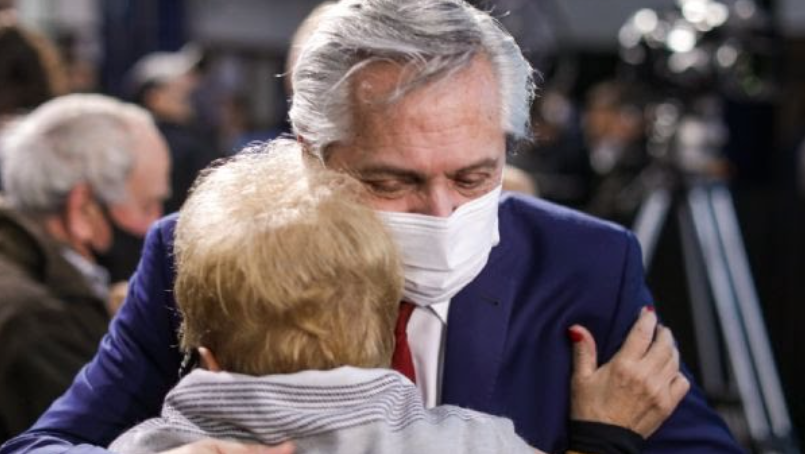 Alberto Fernández decretó duelo nacional por los 100.000 muertos | Noticias