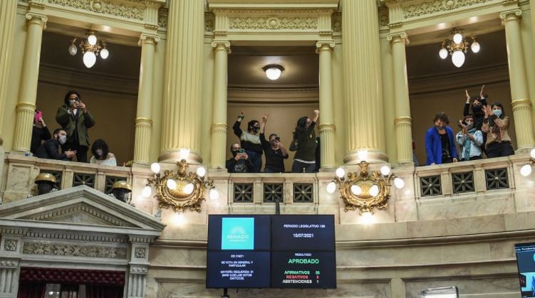 Media sanción al proyecto de ley que regula la producción industrial de cannabis | Legislativas