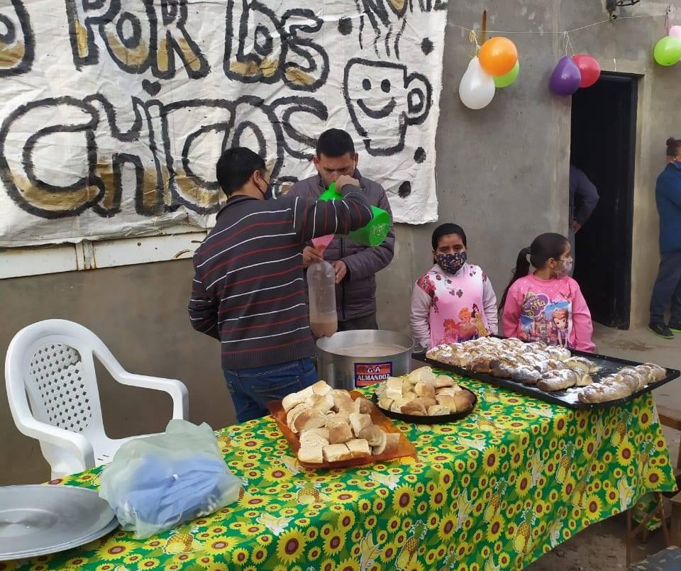 Comenzaron un merendero y necesitan donaciones para asistir a los pequeños | Juntos y solidarios