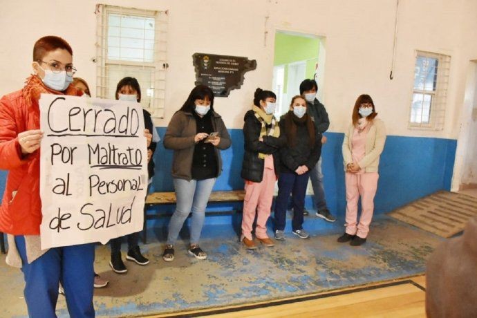 Por agresiones, los vacunadores suspendieron la actividad en el gimnasio de Trelew | Nacionales