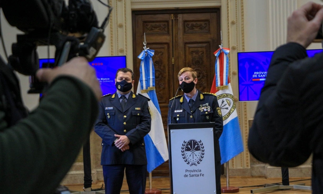 En una investigación por supuestas maniobras fraudulentas, allanan la casa del subjefe de la Policía de Santa Fe | Noticias