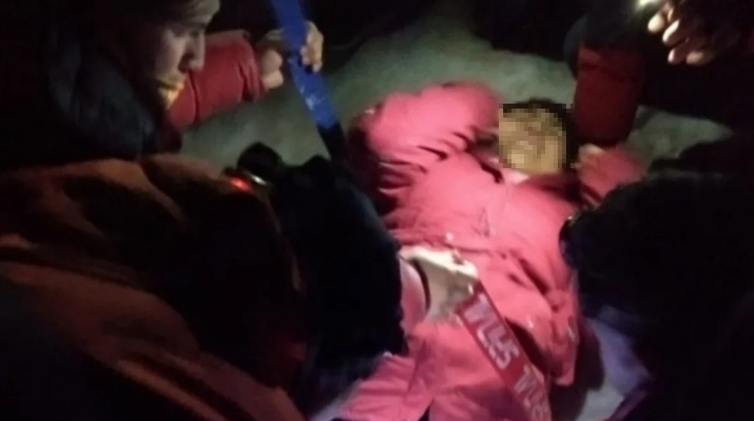 Rescataron a una mujer que se tiró de culipatín, chocó contra una piedra y se fracturó una pierna | Nacionales