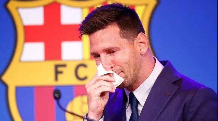 Messi se despidió del Barcelona entre lágrimas y ante una ovación | Deportes