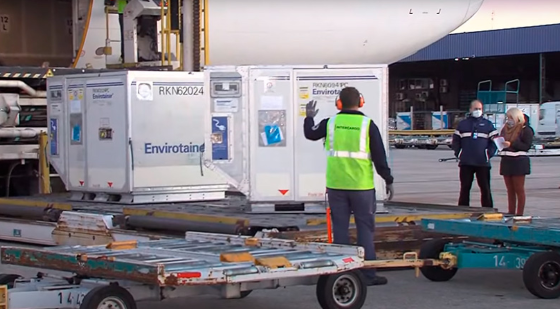 Llegan hoy al país otras 530.400 dosis de Astrazeneca | Noticias