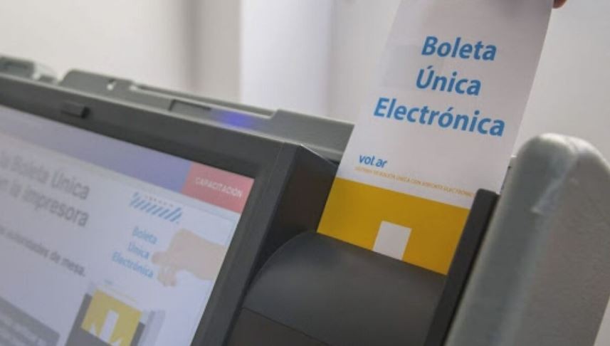 Salta vota diputados y senadores provinciales: dan prioridad a personas con fiebre | Legislativas