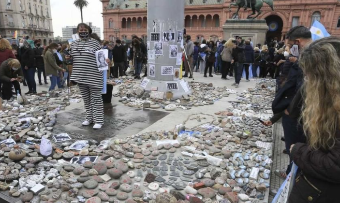 Tras la "Marcha de las piedras", el Gobierno construirá un espacio de memoria | Nacionales