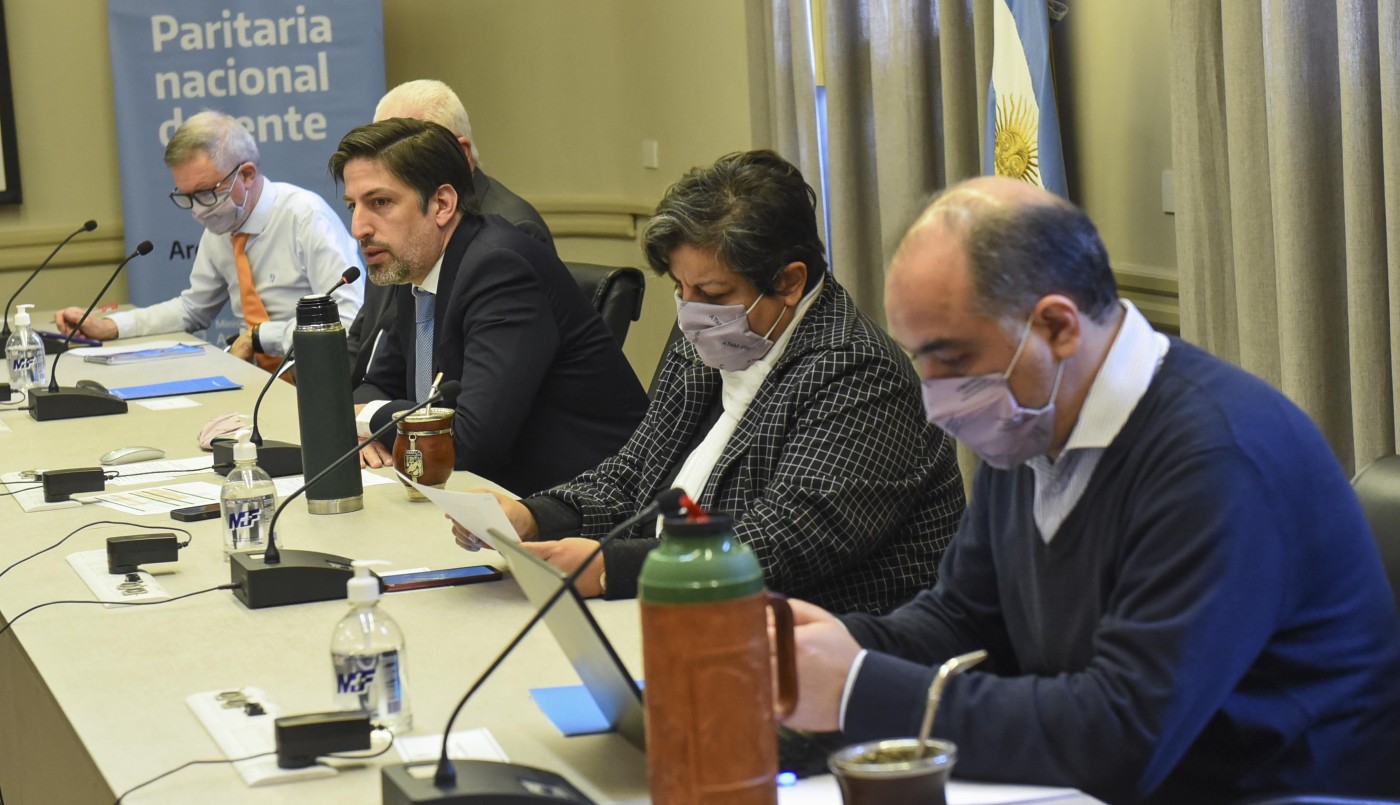 Paritaria nacional docente: acuerdan salario mínimo de $39.000 | Nacionales