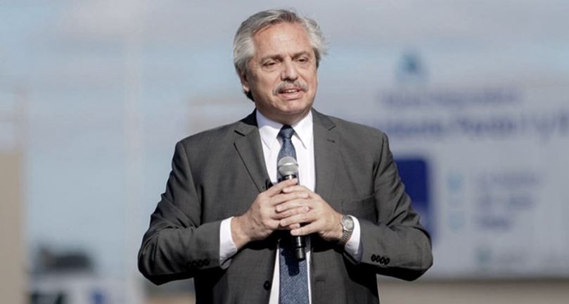 Alberto Fernández contra Mauricio Macri: "Alguien en Argentina tomó un crédito por 57 mil millones de dólares y todavía habla" | Nacionales