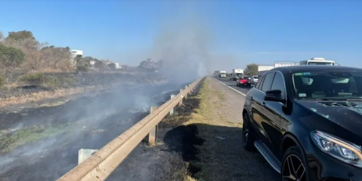 Admiten en Seguridad Vial que no se pueden prevenir los incendios en la Autopista | Noticias