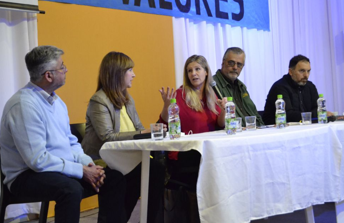 Hotton, sobre los evangélicos en la política: "No queremos que nos asocien con movimientos como el de Bolsonaro" | Legislativas