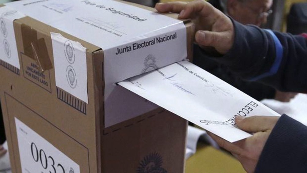 A 1 de cada 4 les cambió el lugar de votación para las PASO: cómo consultar el padrón | Noticias