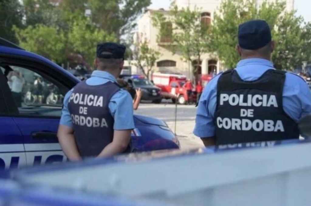 Le robaron y llamó 22 veces a la policía: cuando llegó a la comisaría "estaban viendo el partido" | Nacionales