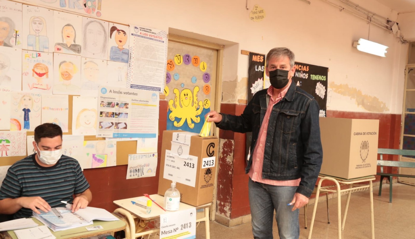 Jatón: "la gente está viniendo a votar, nos pone muy contentos" | Legislativas