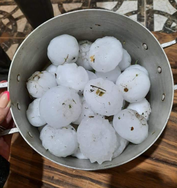 Impresionante caída de granizo en Santo Tomé y San Carlos Norte | Información General