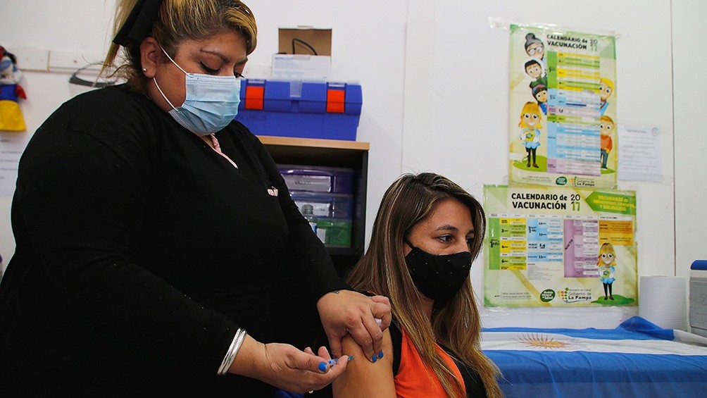 Más del 86% de los mayores de 18 tiene al menos una dosis contra el coronavirus | Nacionales
