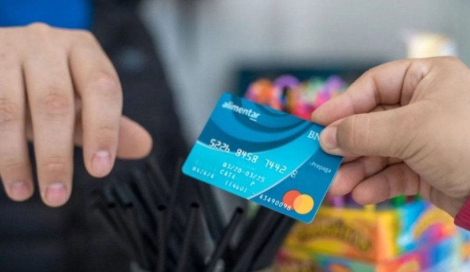 Tarjeta Alimentar: continúa el operativo de entrega en Coronda | Información General