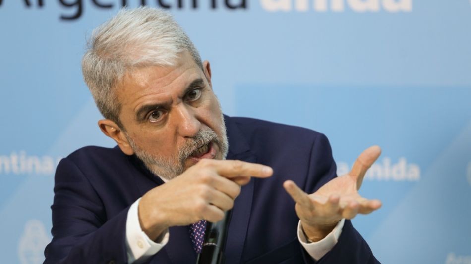 Aníbal Fernández, sobre las pistolas Taser: "Argentina no está preparada para eso" | Nacionales