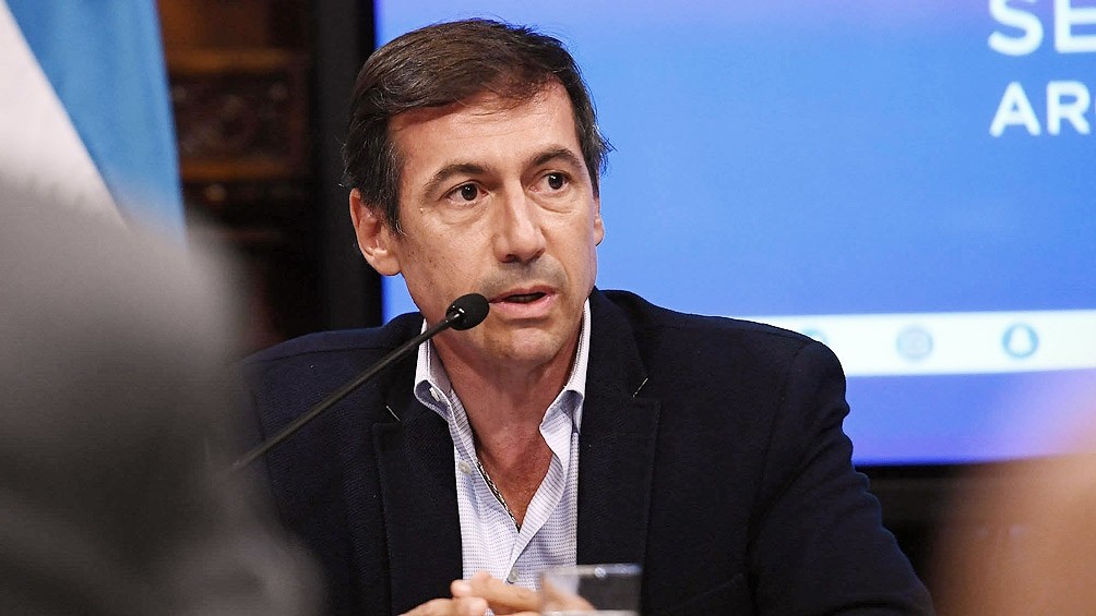 El senador Naidenoff anunció que se contagió de coronavirus y está aislado | Legislativas