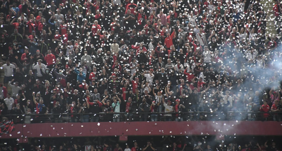 Colón tuvo su noche inolvidable en el Cementerio de los Elefantes | Deportes
