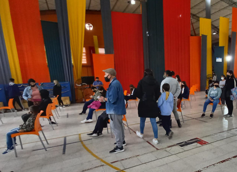 Vacunación Covid: Lunes de primeras dosis de Pfizer en la Esquina Encendida | Noticias