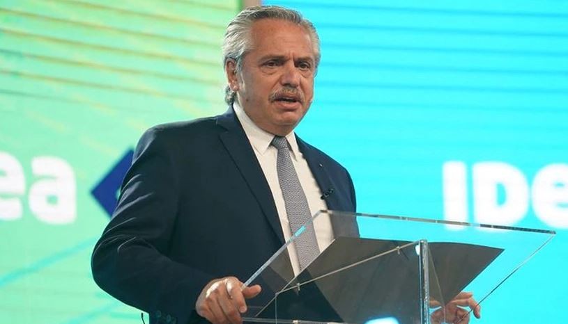 Alberto Fernández firmó el decreto para la conversión de planes sociales en empleo | Noticias