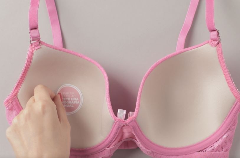 Mes del cáncer de mama: las marcas de lencería intervienen sus corpiños | Información General