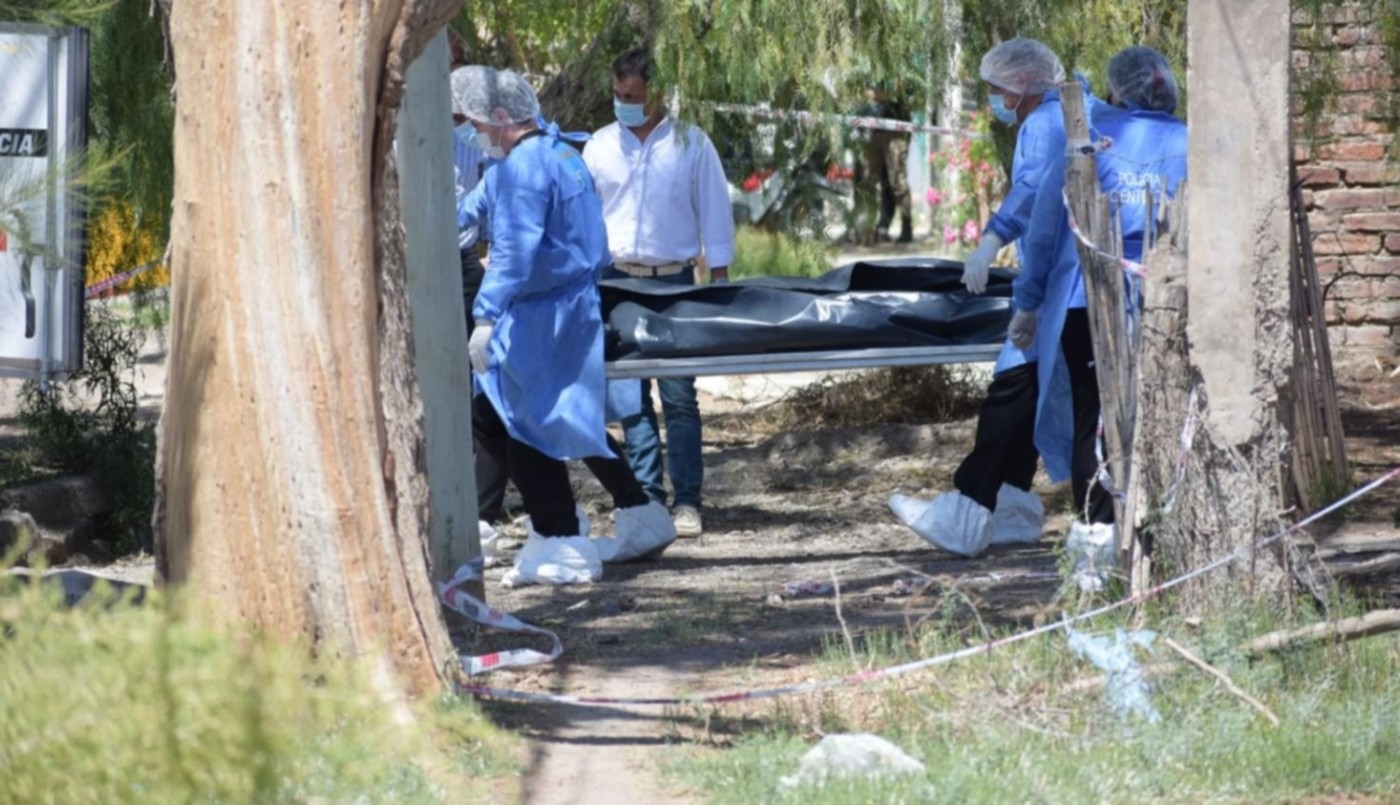 Asesinó de 17 puñaladas a su ex y se quitó la vida: la hija de 3 años de ambos encontró los cuerpos | Policiales