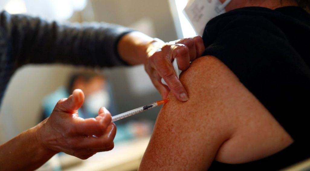 Sigue la vacunación contra el Covid en los principales vacunatorios de la ciudad | Noticias