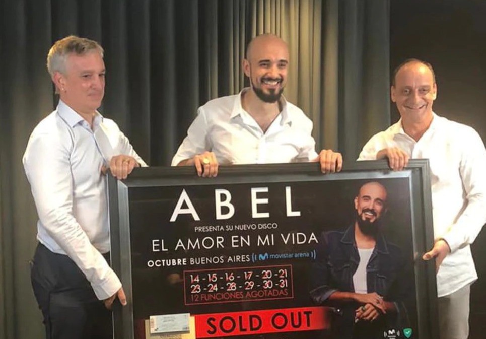 Abel Pintos fue reconocido por sus 12 funciones agotadas en Buenos Aires | Espectaculos