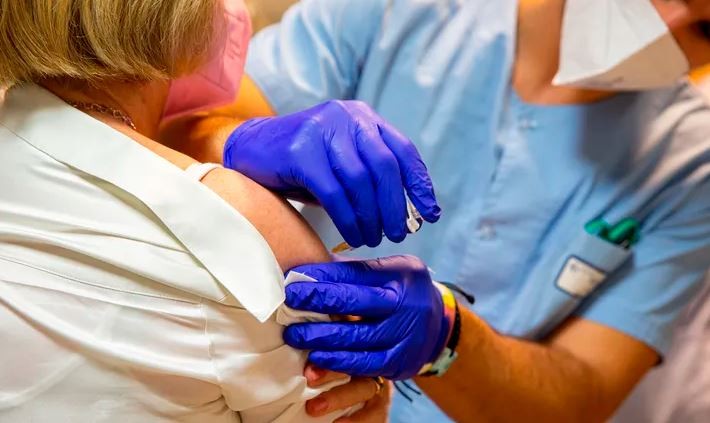 El 94% de los bonaerenses mayores de 60 años ya recibió la segunda dosis contra el coronavirus | Nacionales