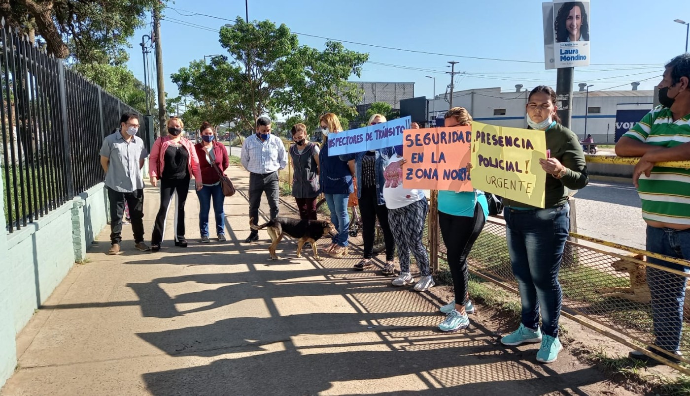 Siguen sin adoptarse medidas de seguridad frente a la Escuela Julio Rubén Cao | Noticias